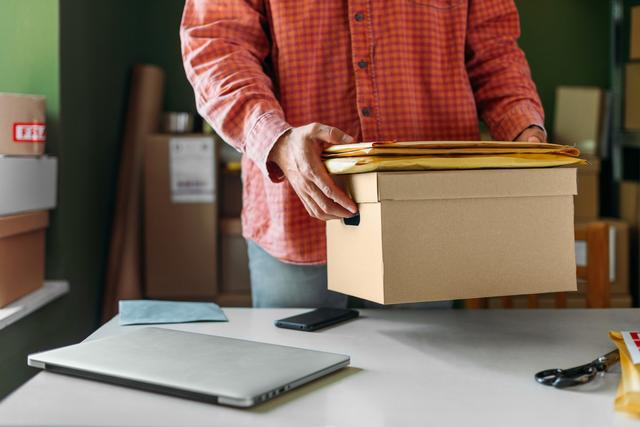 deutsche post nachsendeauftrag umzug kostenlos
